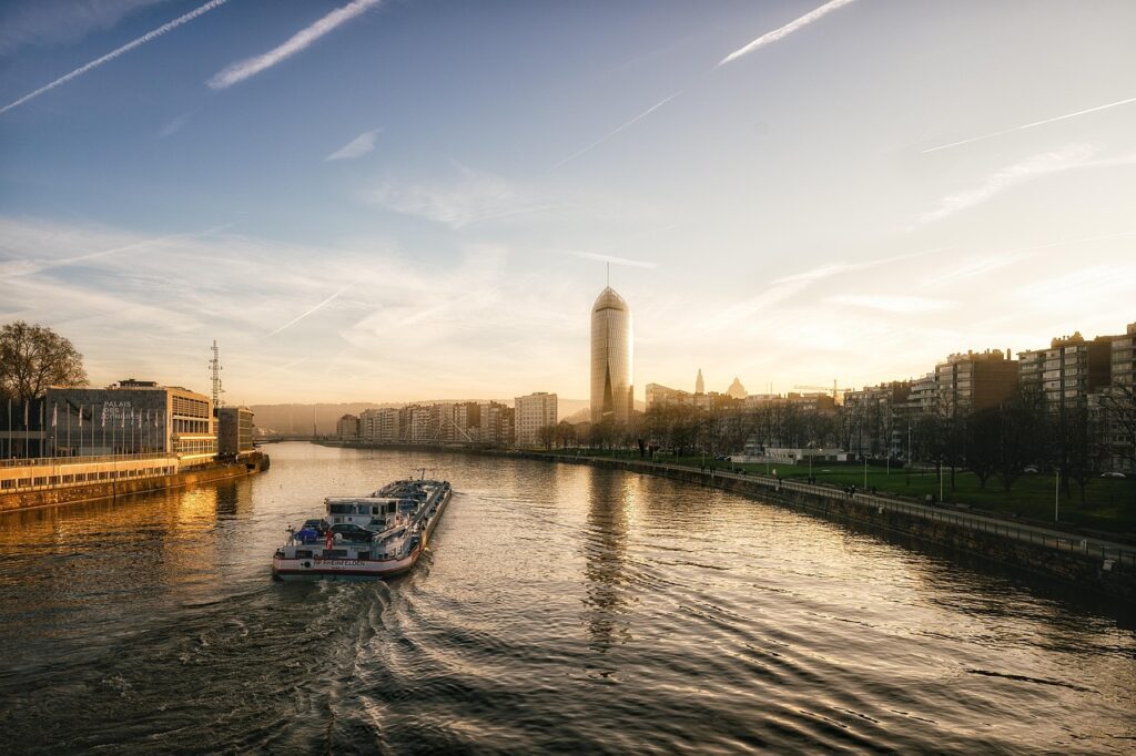 Vacancies city, flow, skyline, building, ship, eve